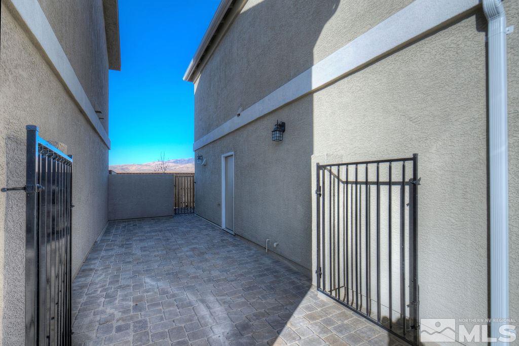 3626 Ruidoso Reno, NV 89512 - Photo 5 of 34 Photo 5