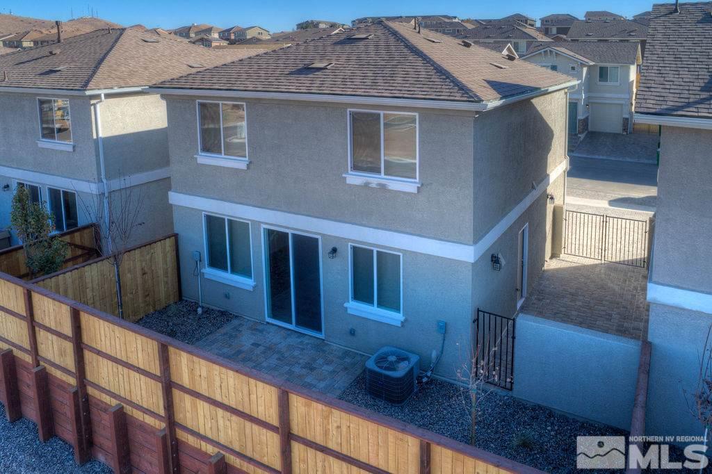 3626 Ruidoso Reno, NV 89512 - Photo 7 of 34 Photo 7