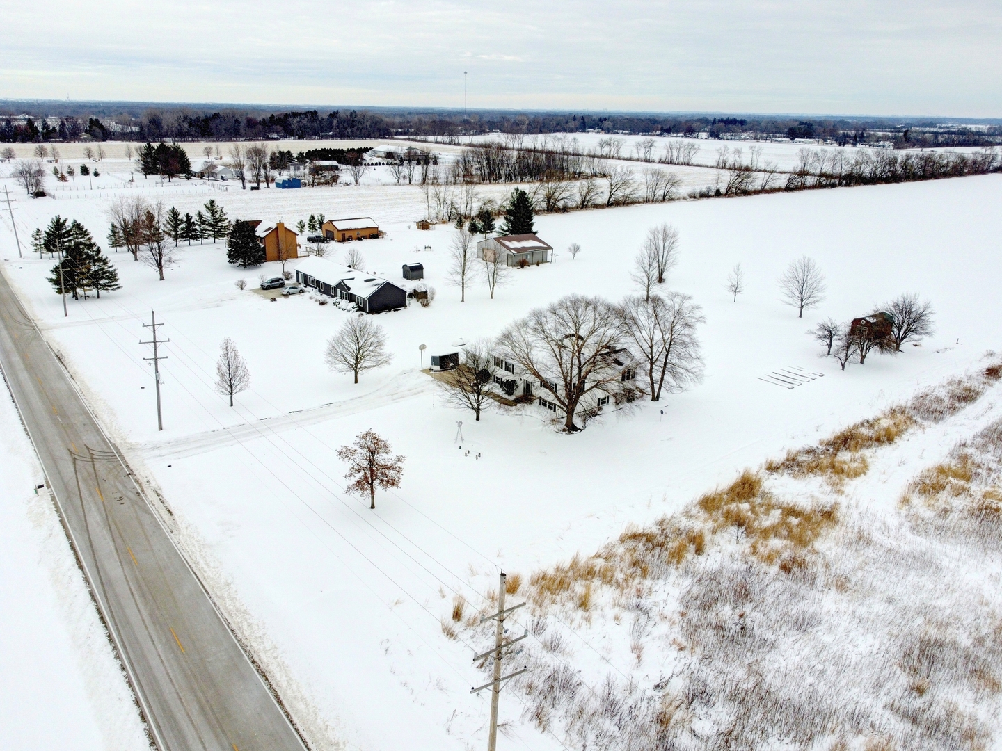 2420 North Dwight Road Morris, IL 60450 - Photo 36 of 38 a view of a terrace
