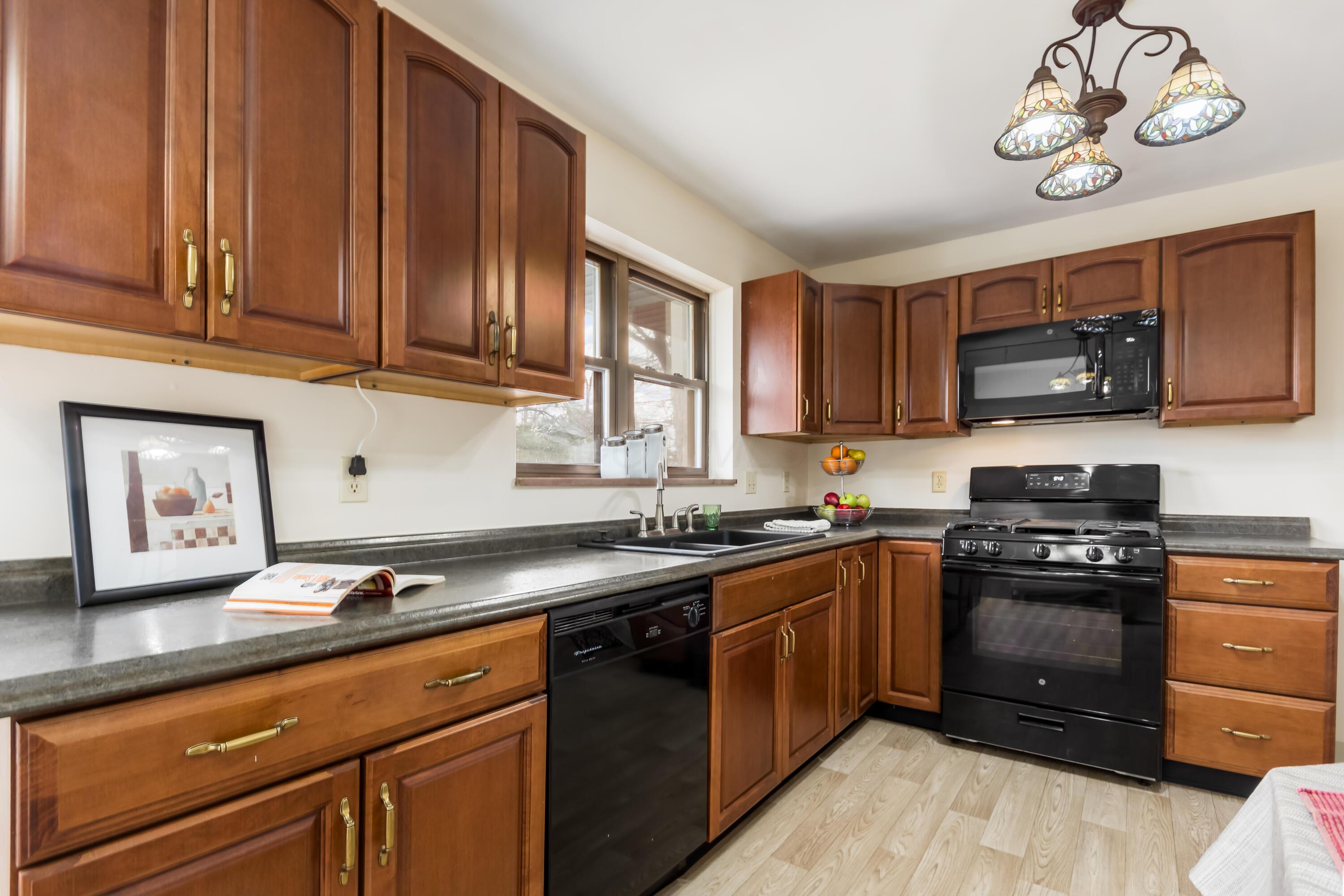 4256 Hoover Road Grove City, OH 43123 - Photo 11 of 25