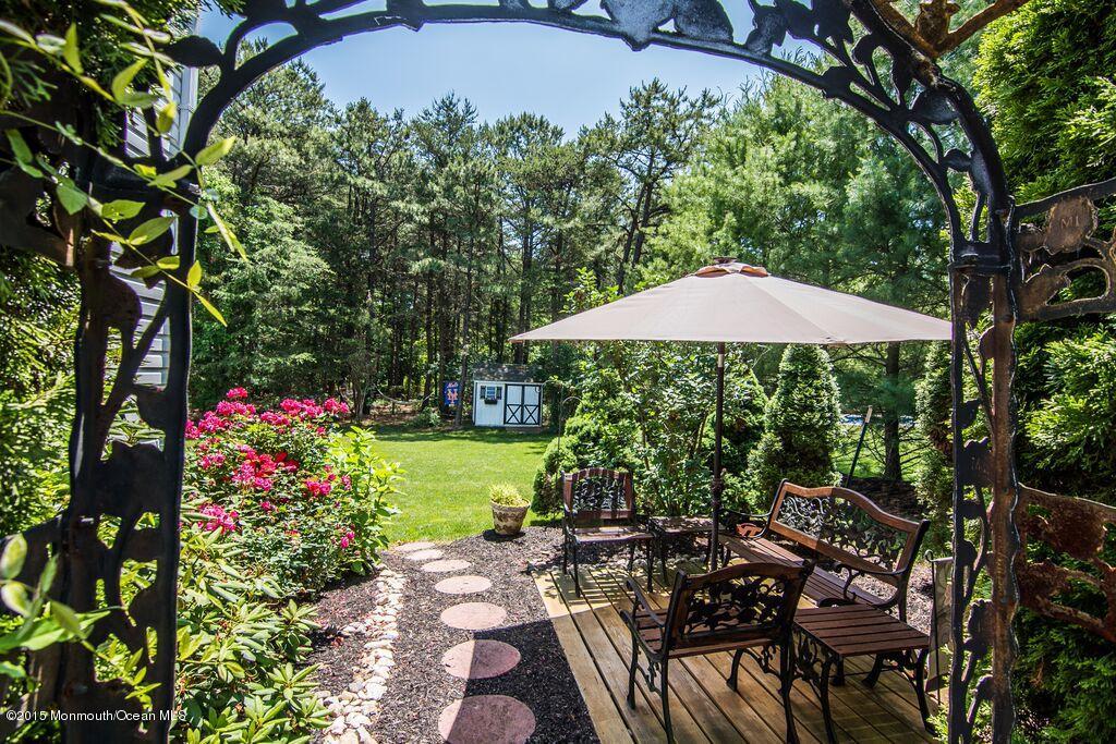 26 Mill Pond Road Jackson, NJ 08527 - Photo 46 of 46 a view of an outdoor sitting area with golf course