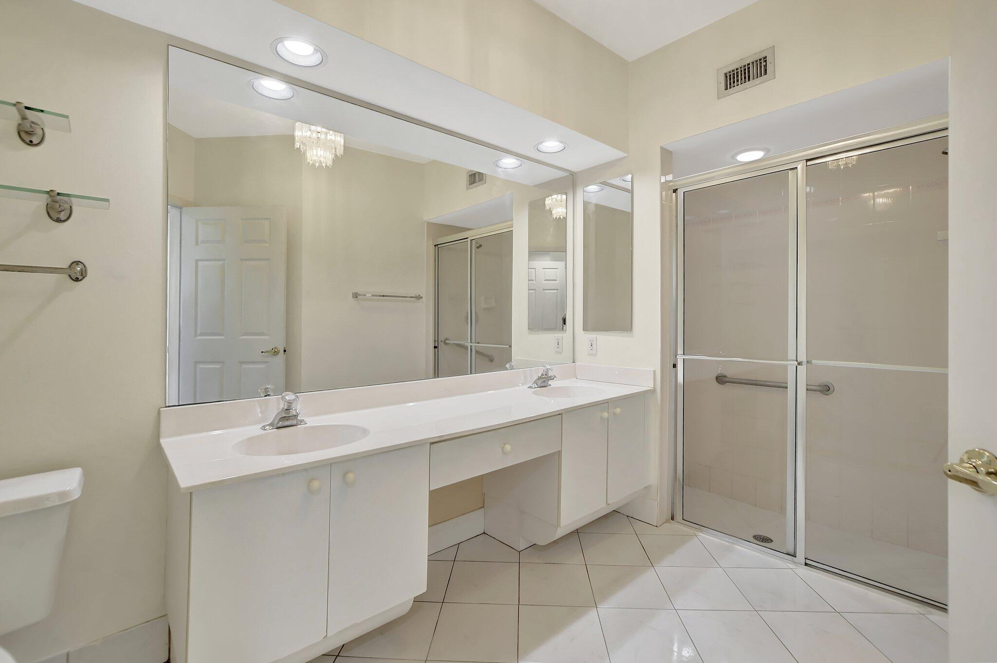 17061 Emile Street, Unit 4 Boca Raton, FL 33487 - Photo 17 of 38 17-web-or-mls-DSC_0806