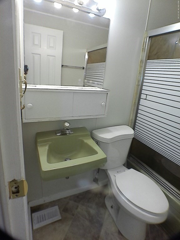 178 Slumber Lane Springfield, MA 01128 - Photo 17 of 21 Gallery Image 17