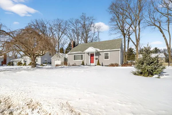 $339,900 | 155 Willow Lane, Schenectady, NY 12302