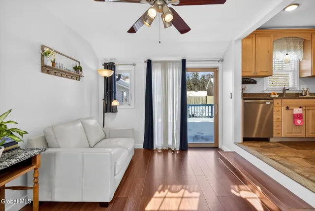 $339,900 | 155 Willow Lane, Schenectady, NY 12302