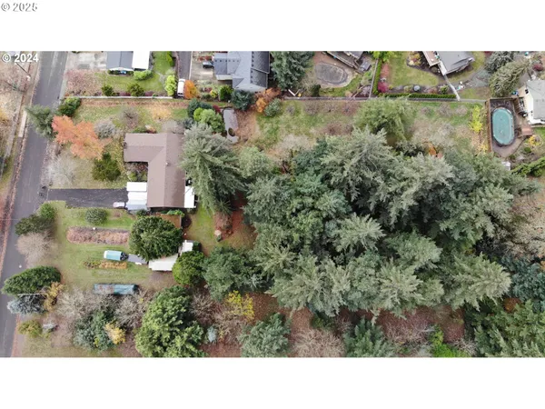 $700,000 | 9479 Southeast Hillcrest Road, Happy Valley, OR 97086