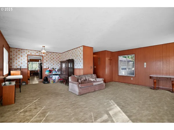 $700,000 | 9479 Southeast Hillcrest Road, Happy Valley, OR 97086