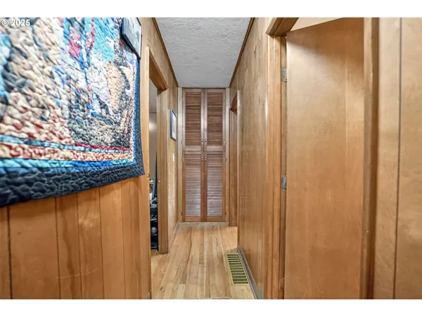 $700,000 | 9479 Southeast Hillcrest Road, Happy Valley, OR 97086