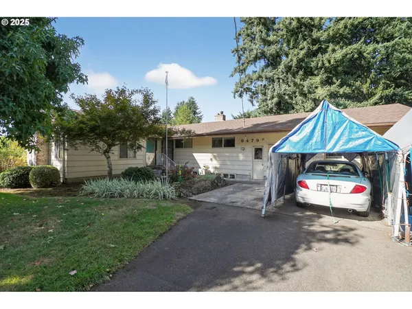 $700,000 | 9479 Southeast Hillcrest Road, Happy Valley, OR 97086