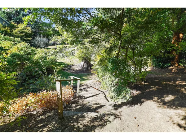 $700,000 | 9479 Southeast Hillcrest Road, Happy Valley, OR 97086