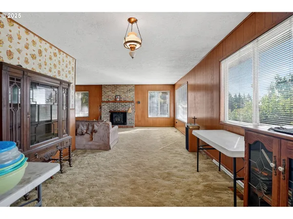 $700,000 | 9479 Southeast Hillcrest Road, Happy Valley, OR 97086