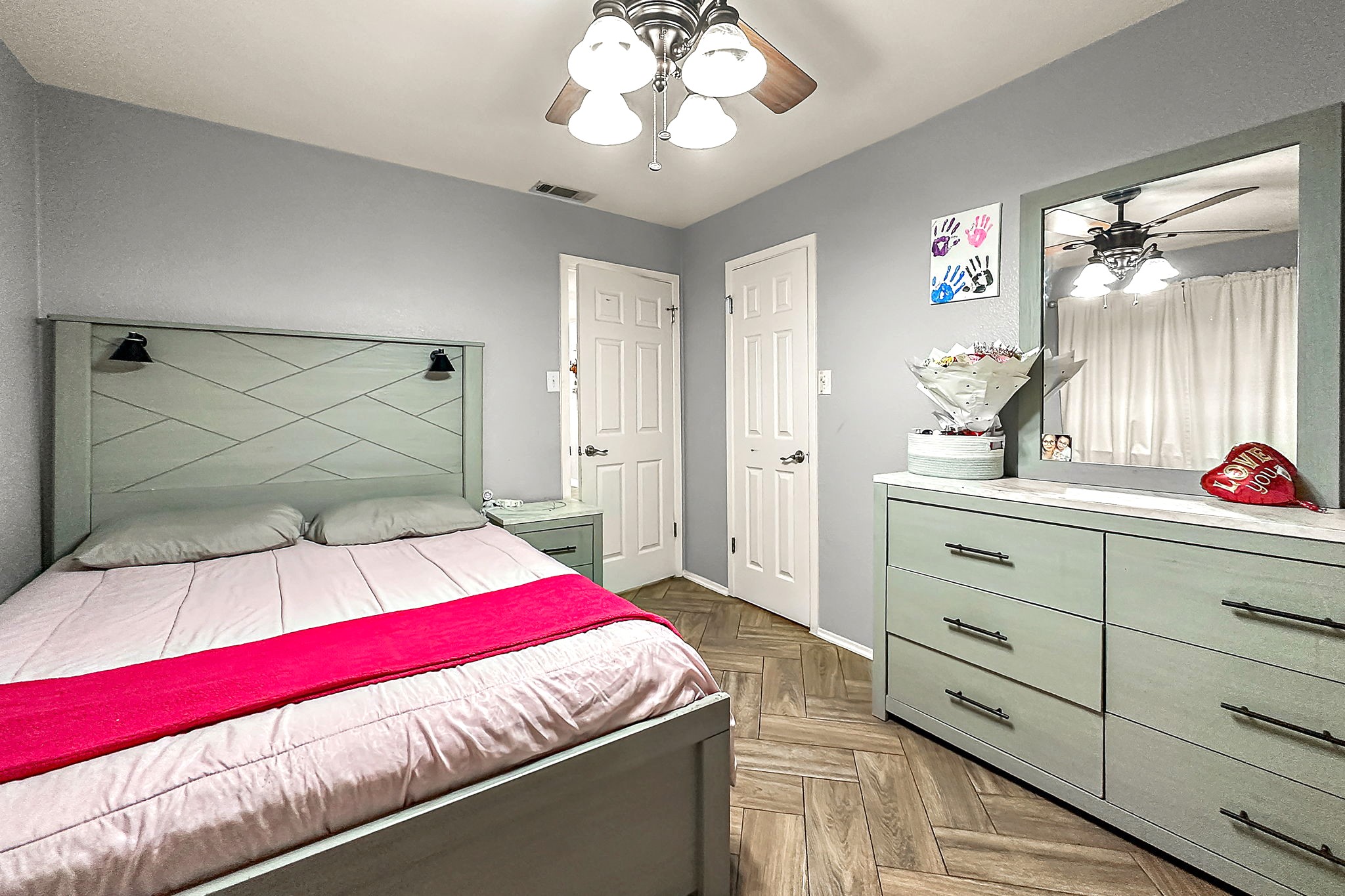 700 Misty Morning Way Round Rock, TX 78664 - Photo 11 of 36 Unit B - Master Bedroom with ensuite bathroom.