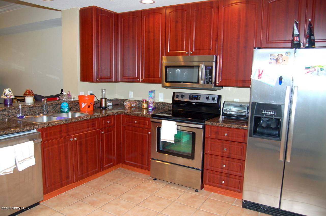 9745 Touchton Road, Unit 502 Jacksonville, FL 32246 - Photo 4 of 21 Kitchen