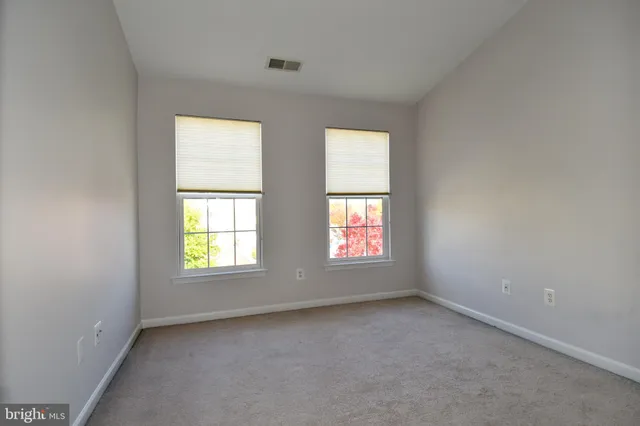 $3,200 | 43265 Morven Square, Ashburn, VA 20147