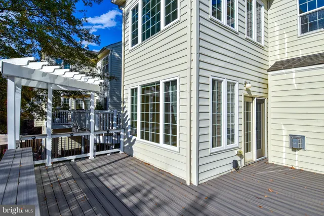 $3,200 | 43265 Morven Square, Ashburn, VA 20147