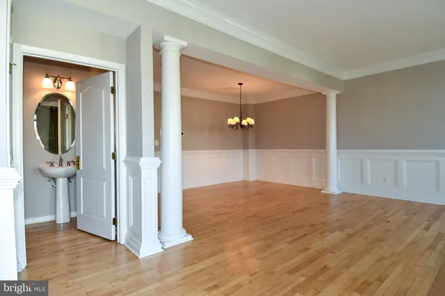 $3,200 | 43265 Morven Square, Ashburn, VA 20147