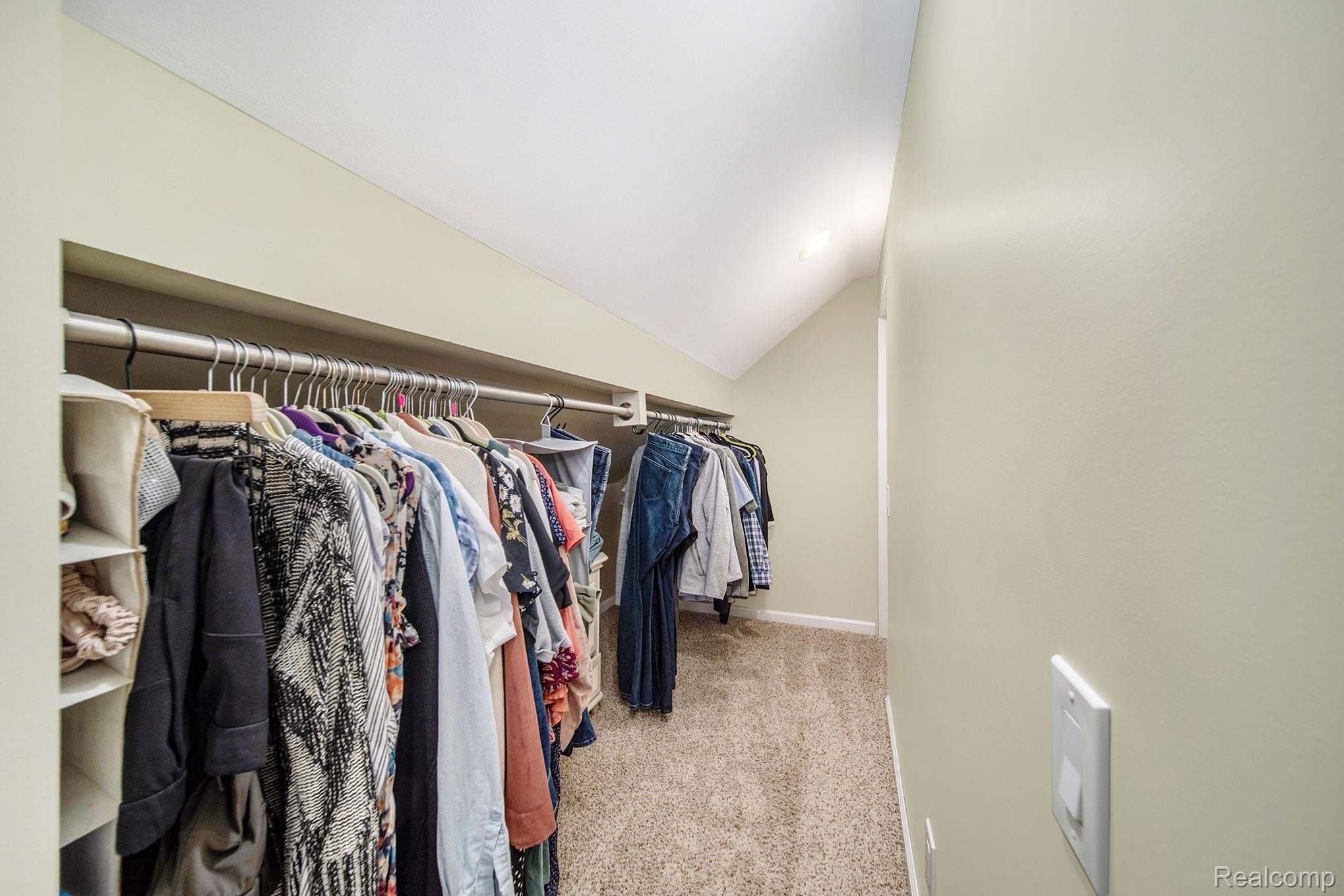 1737 Dorothea Road Berkley, MI 48072 - Photo 20 of 33 1737-Dorothea_19.jpg