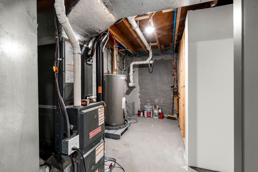 10 High Street Salisbury, MA 01952 - Photo 25 of 40