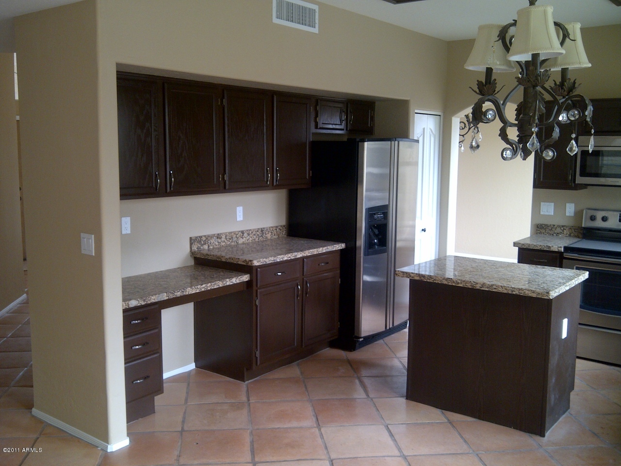 1711 East Hearn Road Phoenix, AZ 85022 - Photo 4 of 25 KITCHEN 1