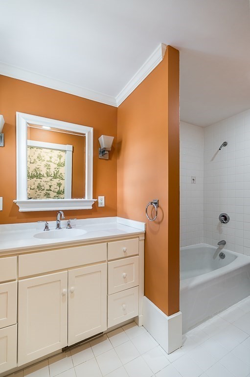 60 Walnut Road Wenham, MA 01984 - Photo 11 of 42 a bathroom with a bathtub sink and mirror