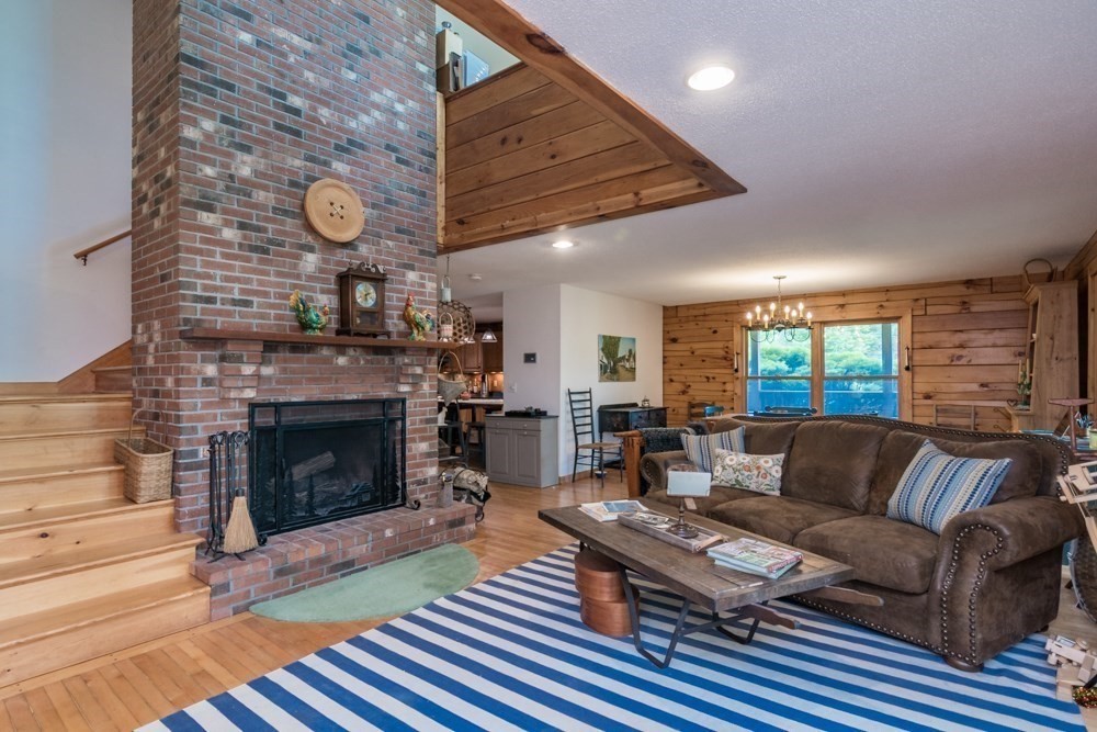 496 Old Post Road Worthington, MA 01098 - Photo 10 of 36