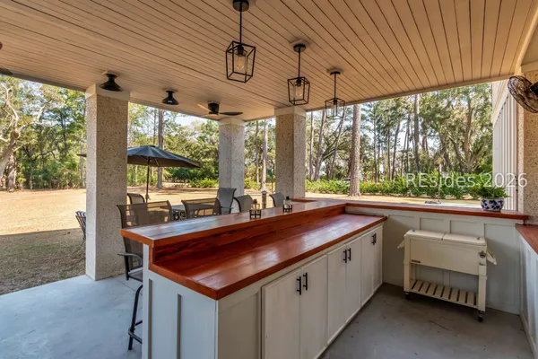 $1,200,000 | 26 Pilot Point Road, Ridgeland, SC 29936
