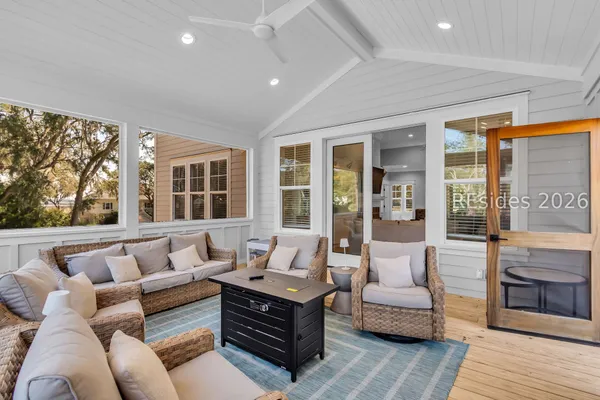 $1,200,000 | 26 Pilot Point Road, Ridgeland, SC 29936