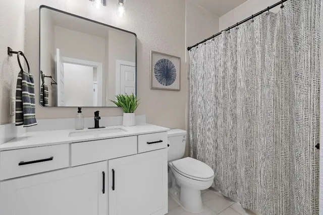 $379,900 | 4001 Promontory Point Trail, Georgetown, TX 78626