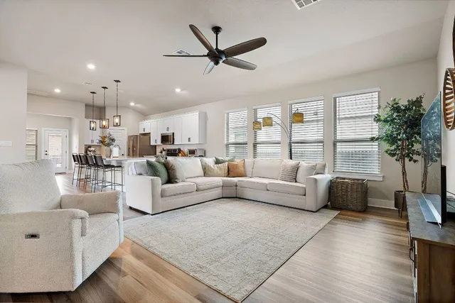 $379,900 | 4001 Promontory Point Trail, Georgetown, TX 78626