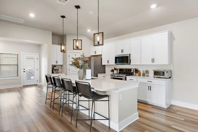 $379,900 | 4001 Promontory Point Trail, Georgetown, TX 78626