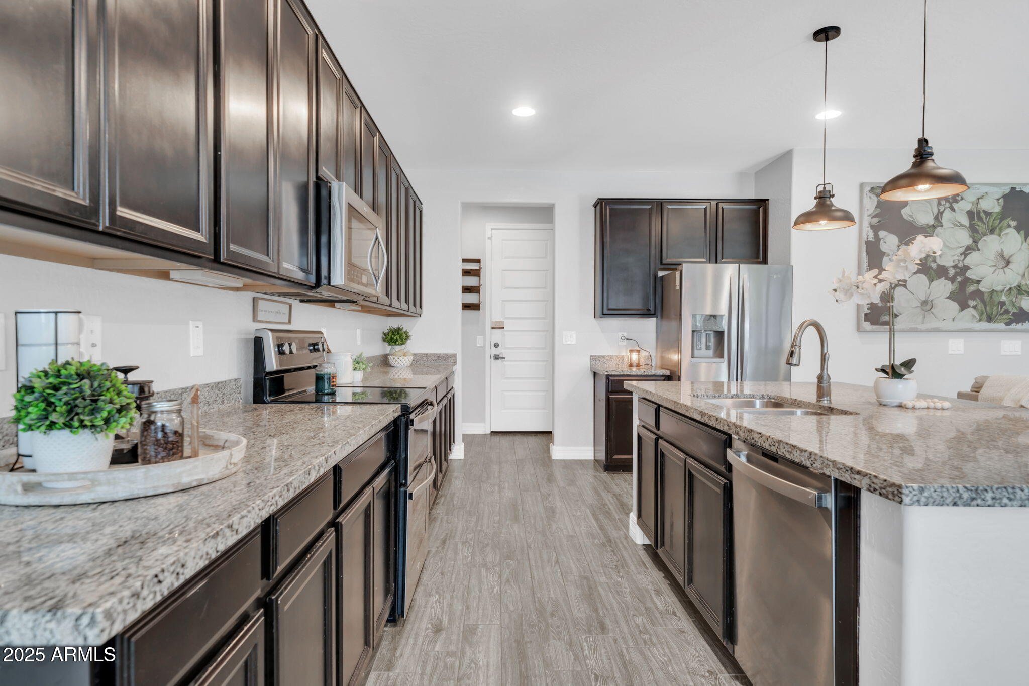 20159 Rosa Road Queen Creek, AZ 85142 - Photo 6 of 28 So much Counter Space