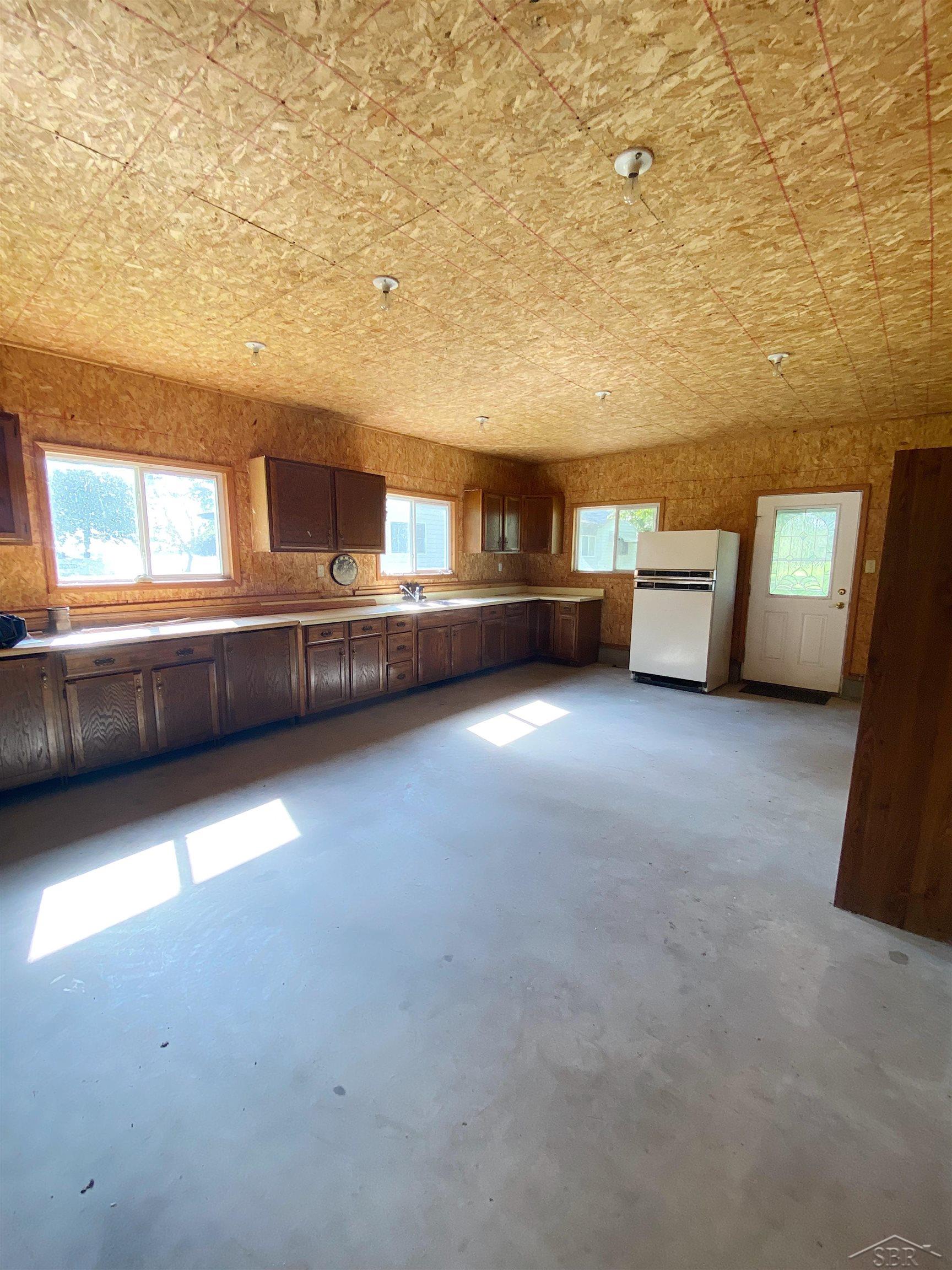 3024 East Townline 16 Road Pinconning, MI 48650 - Photo 30 of 34 50118308-32.JPG