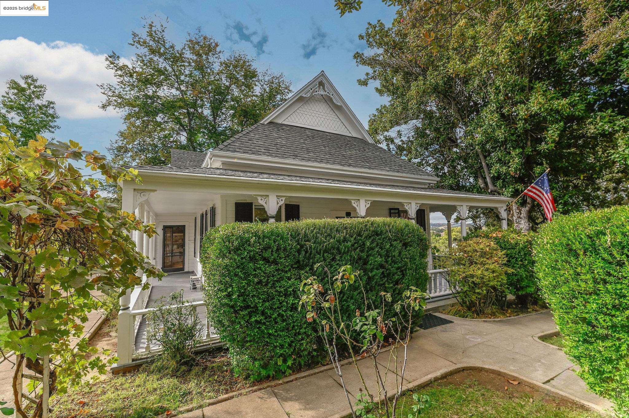 68 Church Hill Road San Andreas, CA 95249 - Photo 16 of 59 a front view of a house with a garden