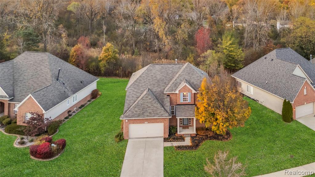2178 Lagoon Drive Rochester Hills, MI 48309 - Photo 2 of 38