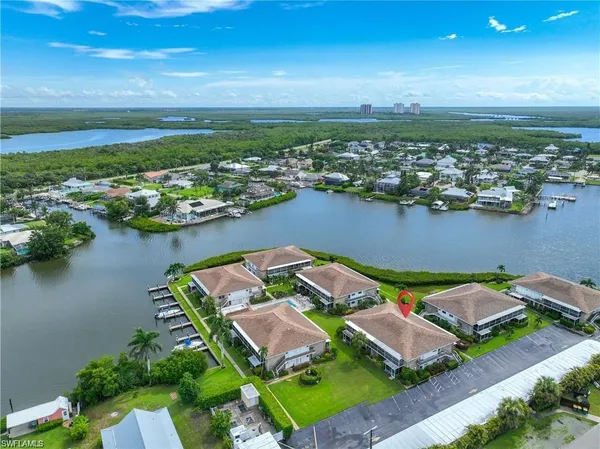 $369,999 | 330 Kon Tiki Drive, Unit C7, Naples, FL 34113