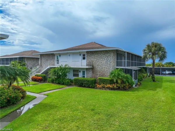 $369,999 | 330 Kon Tiki Drive, Unit C7, Naples, FL 34113