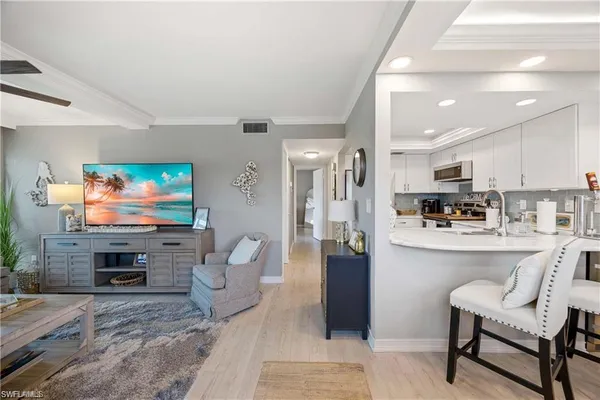 $369,999 | 330 Kon Tiki Drive, Unit C7, Naples, FL 34113