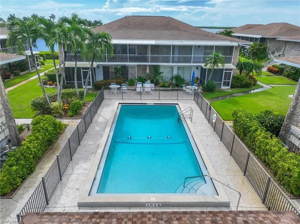 $369,999 | 330 Kon Tiki Drive, Unit C7, Naples, FL 34113