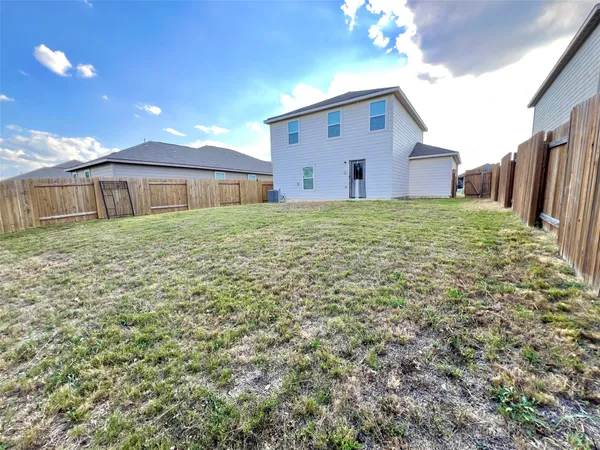 $1,695 | 113 Sunnymeade Lane, Jarrell, TX 76537