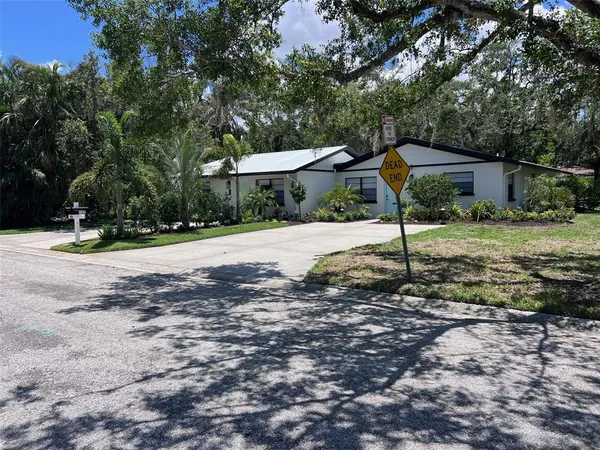 $850,000 | 1840 3rd Avenue East, Bradenton, FL 34208