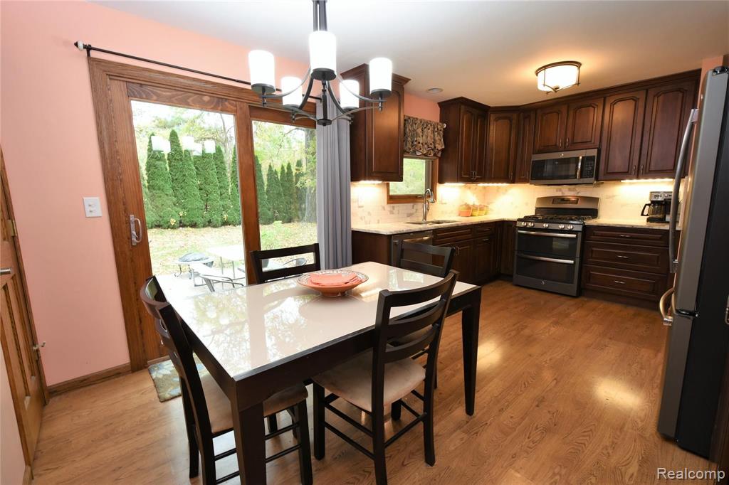 10498 Carmer Road Fenton, MI 48430 - Photo 21 of 40