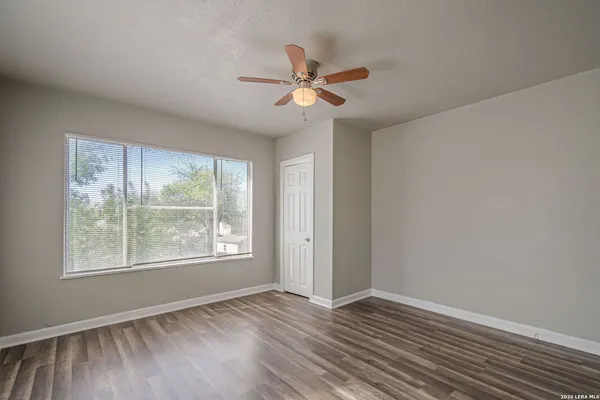 $750 | 2323 Arbor Place, Unit 2, San Antonio, TX 78207