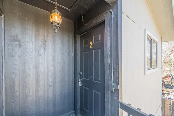 $750 | 2323 Arbor Place, Unit 2, San Antonio, TX 78207