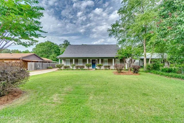 $375,000 | 218 Harbor Lane, Brandon, MS 39047