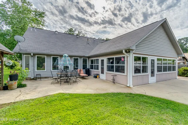 $375,000 | 218 Harbor Lane, Brandon, MS 39047