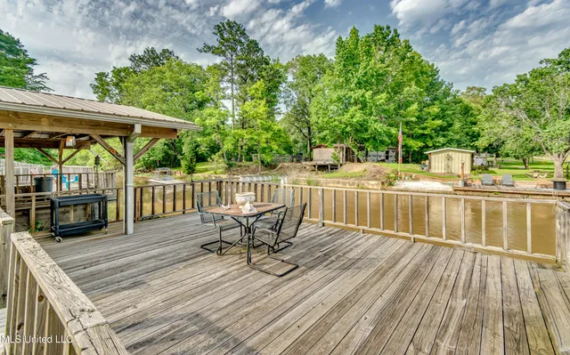 $375,000 | 218 Harbor Lane, Brandon, MS 39047