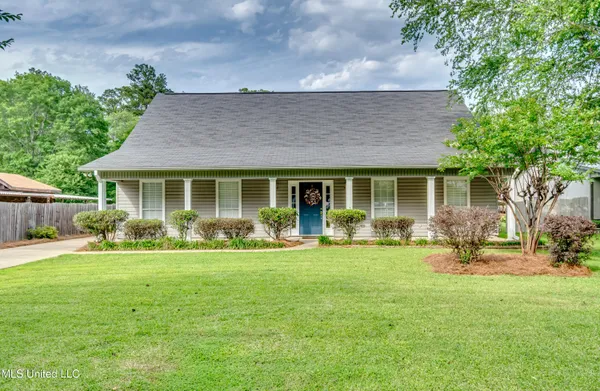 $369,000 | 218 Harbor Lane, Brandon, MS 39047