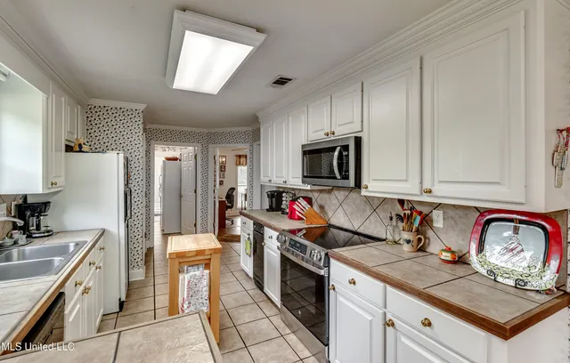 $375,000 | 218 Harbor Lane, Brandon, MS 39047