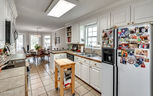 $375,000 | 218 Harbor Lane, Brandon, MS 39047