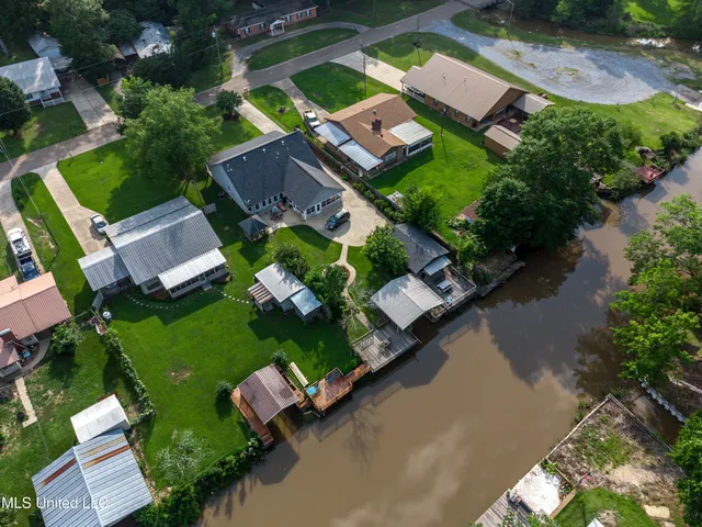 $375,000 | 218 Harbor Lane, Brandon, MS 39047